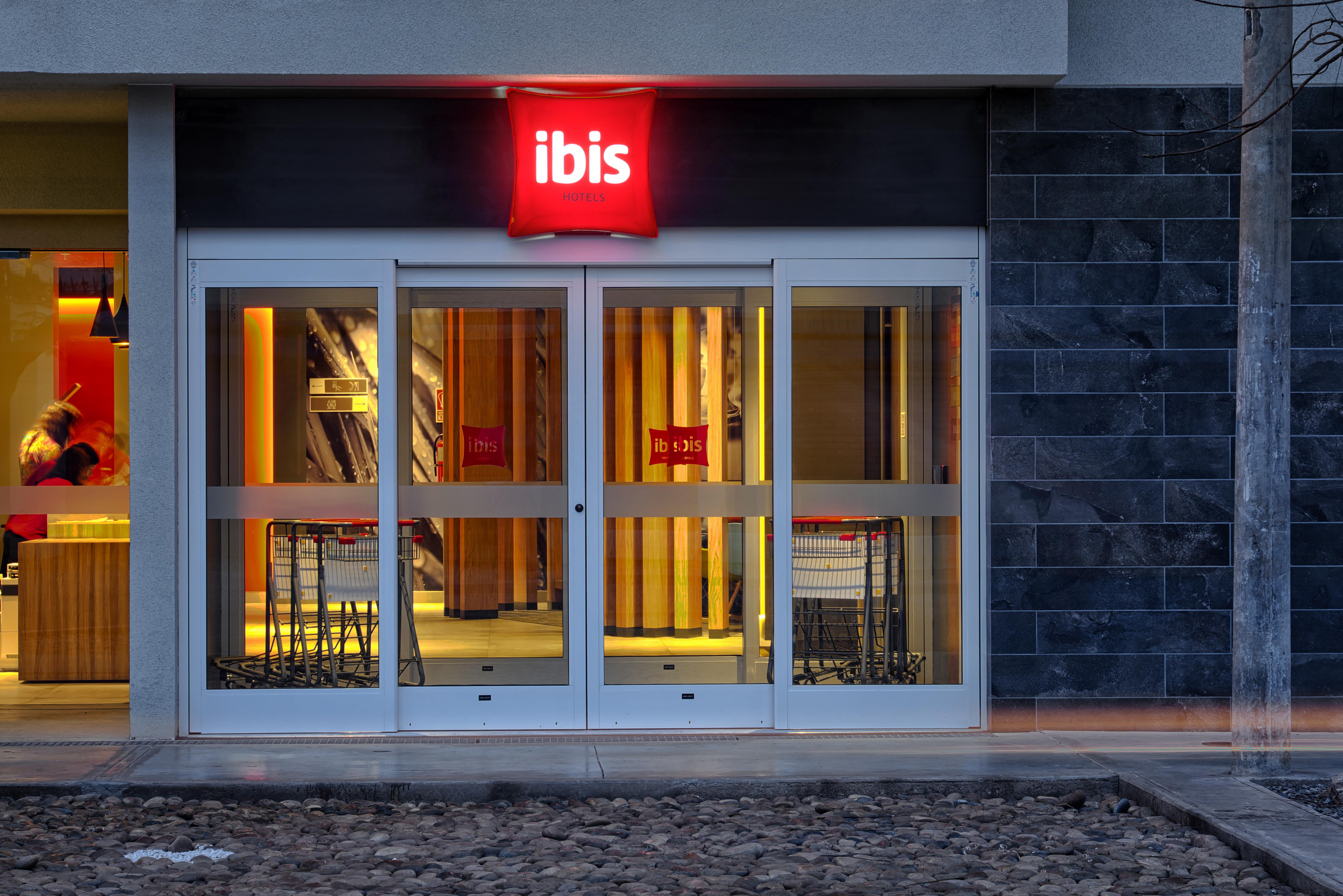 Ibis Trujillo 호텔 외부 사진