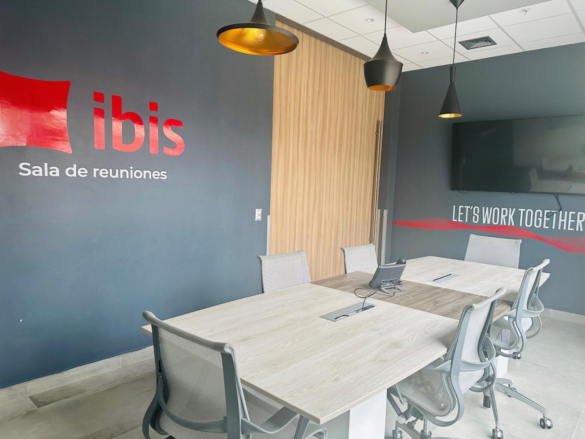 Ibis Trujillo 호텔 외부 사진